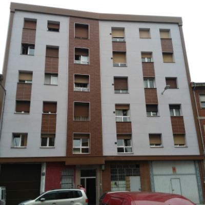 Fachada de edificio en Avilés